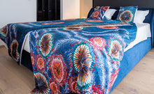 Load image into Gallery viewer, QUILT AND 2 DECORATIVE CUSHIONS Anika's dream