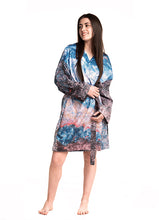 Load image into Gallery viewer, BATHORBE FROTE Flying without obsticles blue
