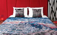 Load image into Gallery viewer, SET QUILT AND 2 DECORATIVE CUSHIONS Flying without obsticles blue
