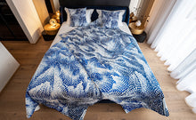 Load image into Gallery viewer, SET QUILT AND 2 DECORATIVE CUSHIONS Kristina the Dragon
