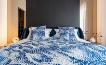 Load image into Gallery viewer, SET QUILT AND 2 DECORATIVE CUSHIONS Kristina the Dragon
